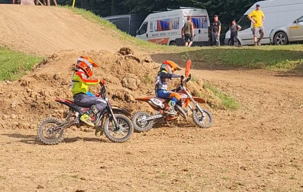 VideoCapture 20240608 202953 e26969b1838fab2be3126e376b19a223 1