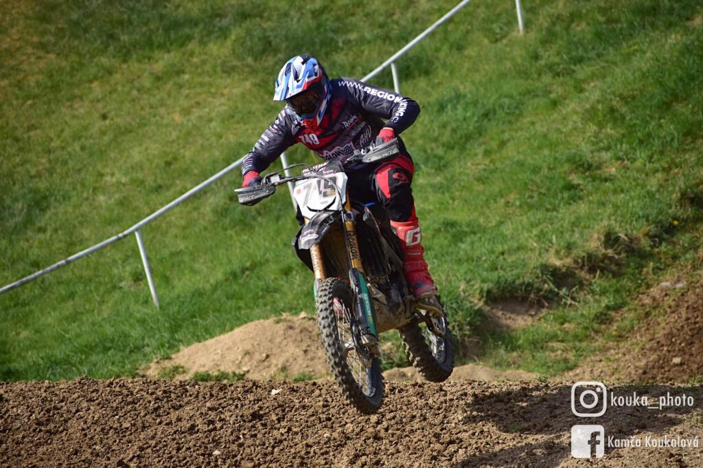 JHDSC 2250 121521fe942c725a834bc4bd5654ab6f 1