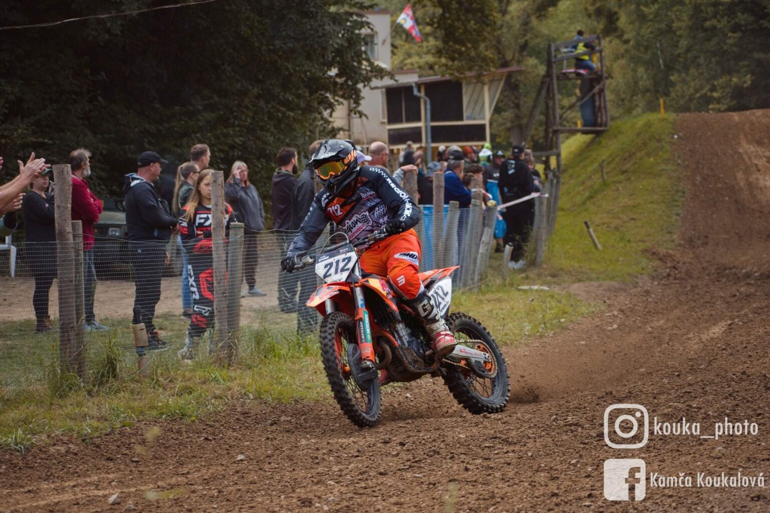 HDSC 6856 30e1aefe927877fc80406e0cb92c6c77 1